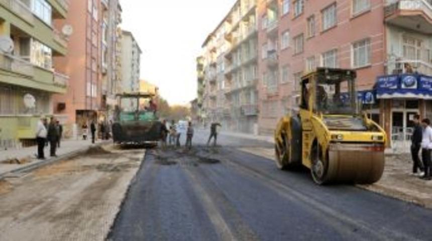 İsmetpaşa Caddesi'nin Asfaltlanma &Ccedil;alışmasına Başlandı