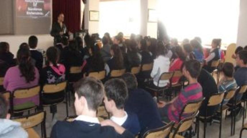 Yatağanlı &Ouml;ğrencilere &lsquo;gen&ccedil;lik, G&uuml;venlik Ve Gelecek&rsquo; Konferansı