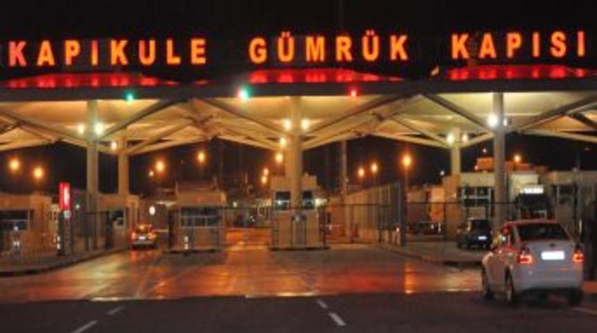 Kara G&uuml;mr&uuml;k Kapılarında Giriş - &Ccedil;ıkışlar Durdu