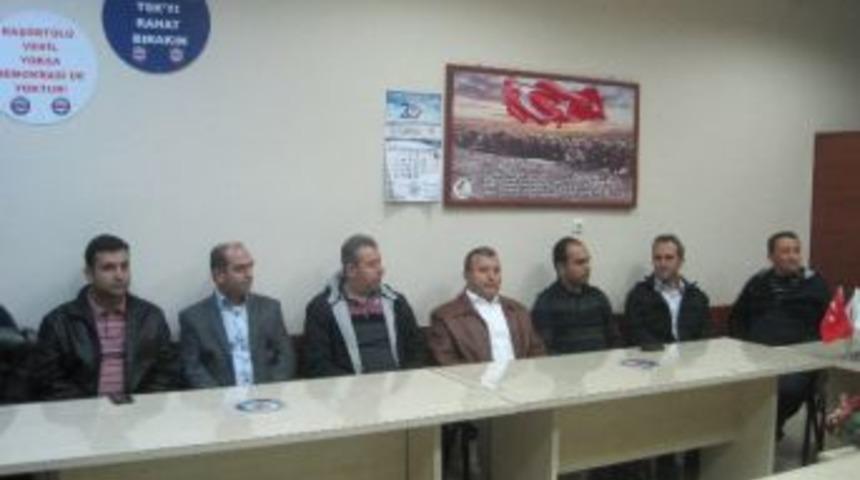 Akhisar Eğitim Bir-sen, &Ouml;ğretmenler G&uuml;n&uuml;'n&uuml; Kutlamayacak