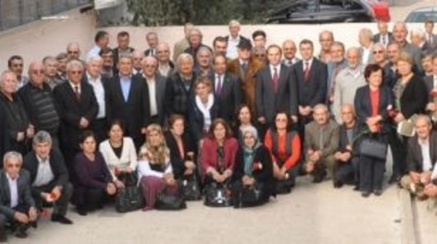 Emekli &ouml;ğretmenler yemekte buluştular