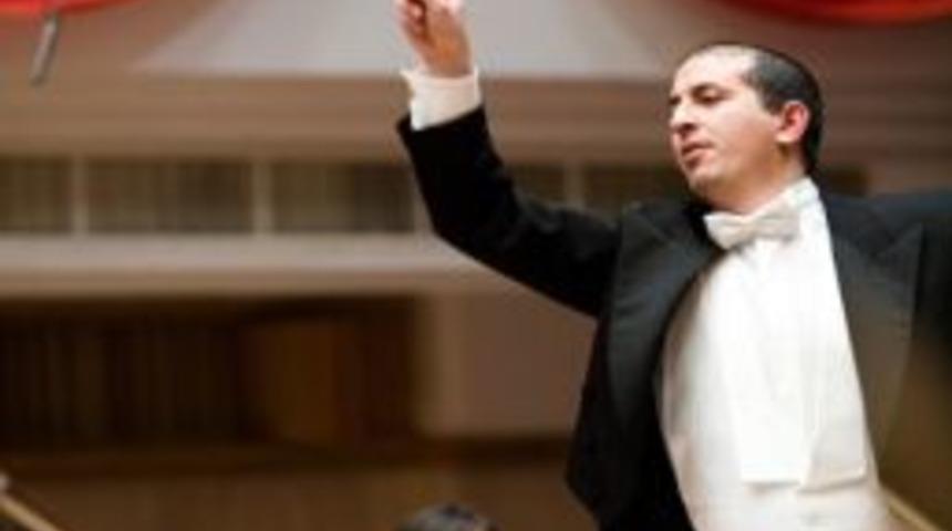 Karşıyaka Belediyesi Filarmoni Orkestrası Sezonun İlk Konserine &Ccedil;ıkıyor