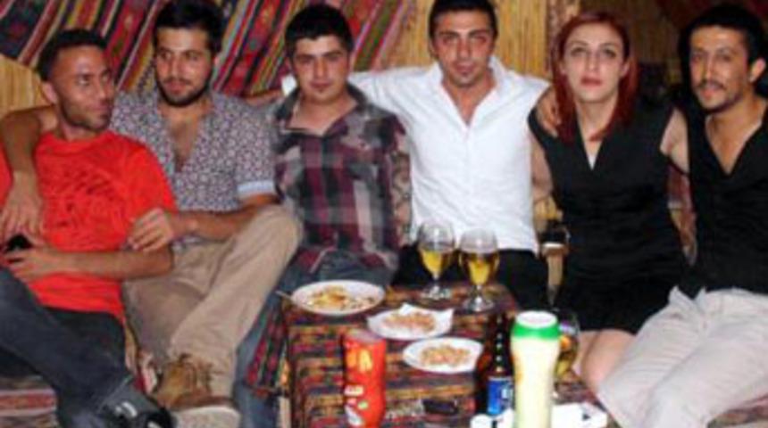 Asker uğurlamasında kavga: 2 &ouml;l&uuml;