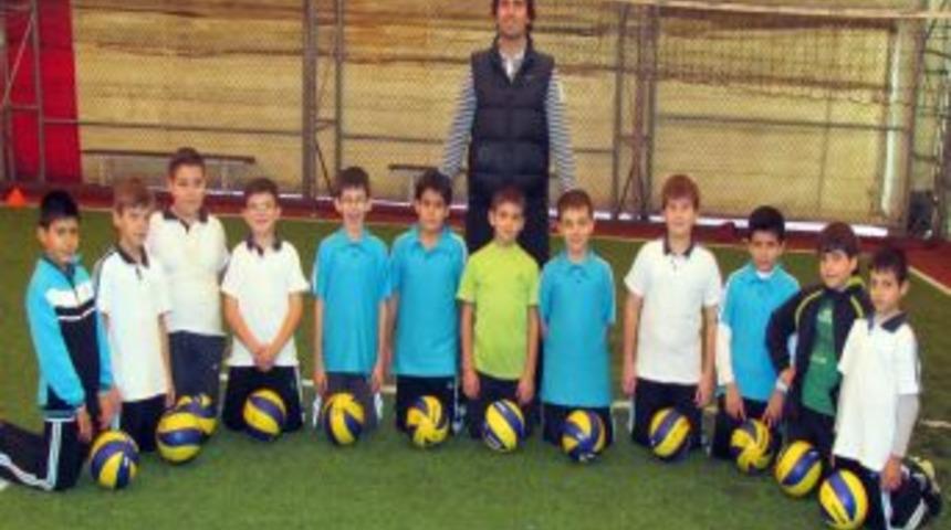 &Ouml;zel Nil&uuml;fer Safvet Koleji'nde Yeni Model Kul&uuml;p &Ccedil;alışmaları