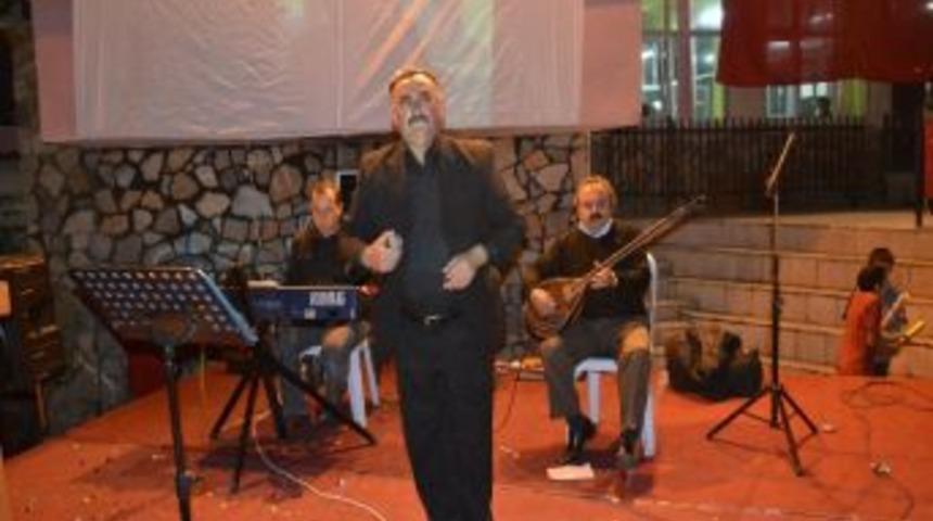 Sandal Beldesi'nden 10 Gen&ccedil; Askere Uğurlandı