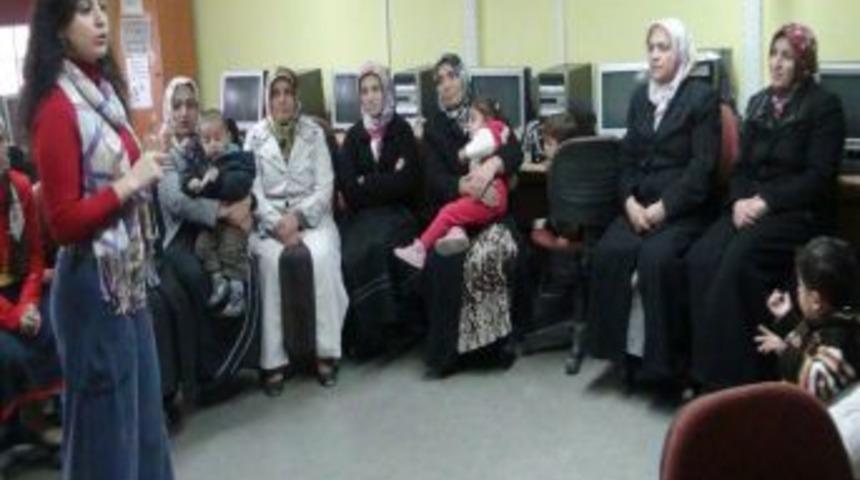 Tatvan’da Ailelere 'Aile İçi Eğitim' Kursları Veriliyor