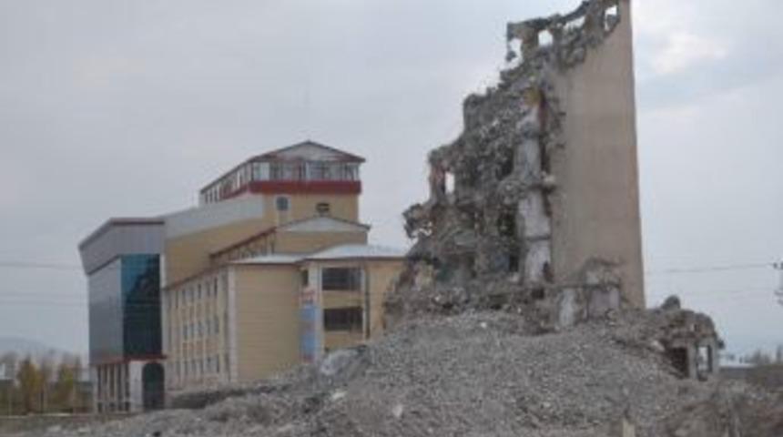 Deprem Atını Gibi Binalar