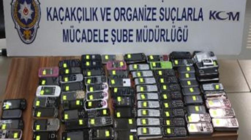 Kahramanmaraş&rsquo;ta Ka&ccedil;ak 110 Cep Telefonu Ele Ge&ccedil;irildi