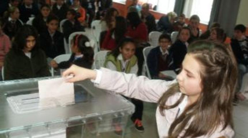 Gelibolu'da &Ouml;ğrenci Temsilcileri Se&ccedil;ildi