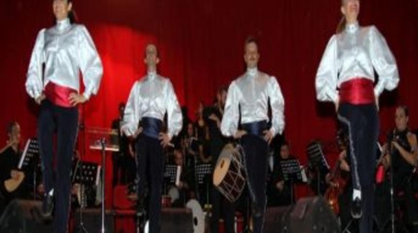 Y&uuml;zlerce Yıllık T&uuml;rk Ezgileri Unutulmaz Gece Yaşattı