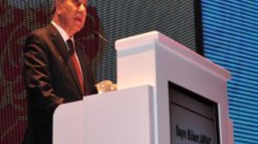 B&uuml;lent Arın&ccedil;: Muharrem İnce CHP'deki G&ouml;revinden Istifa Etmeli