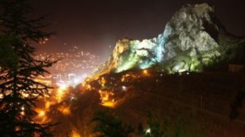 Tokat Kalesi Gece De G&ouml;r&uuml;necek