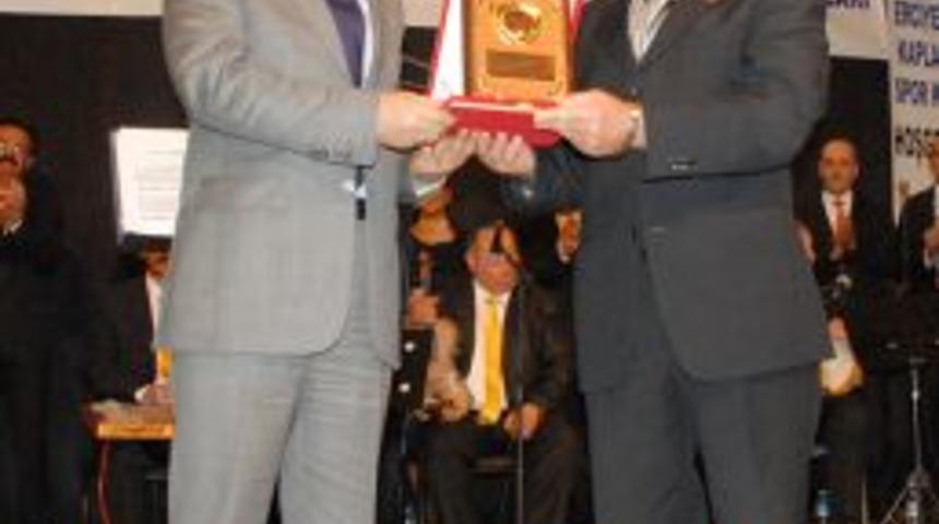 Hayırsever Işadamı: Okuyamadım, Yaptırdığım Okullardaki &Ouml;ğrencilerle Okuyorum