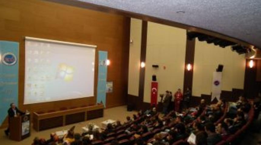 "T&uuml;rkiye&rsquo;de Ge&ccedil;en Yıl 8 Milyon Kutu Antibiyotik Kullanıldı"