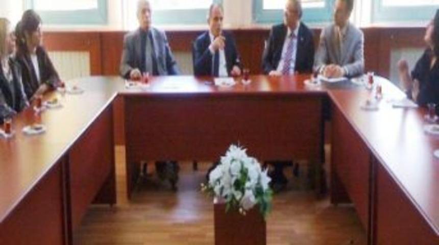 OM&Uuml; Rekt&ouml;r&uuml; Akan: Dışarıdan Gelen Sosyolog Sizi Anlamaz