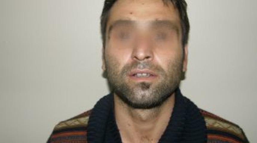 Otomobilinin Lastiğini Değiştirirken Soyuldu