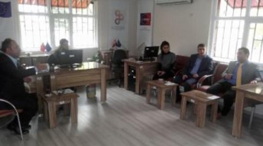 Kaymakam Eşitlik Merkezini Ziyaret Etti