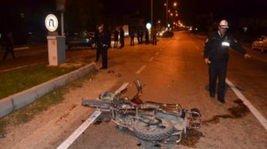 Trafik Kazasında Yaralanan S&uuml;r&uuml;c&uuml; Hayatını Kaybetti