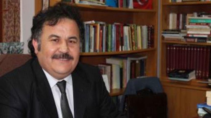 'Sordum Sarı &Ccedil;i&ccedil;eğe' Ilahisinin Şairi Bursalı Aşık Yunus Anılacak