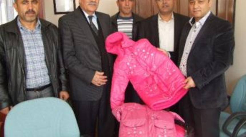 Enerji İş&ccedil;ilerinden &Ouml;ğrencilere Kaban Yardımı