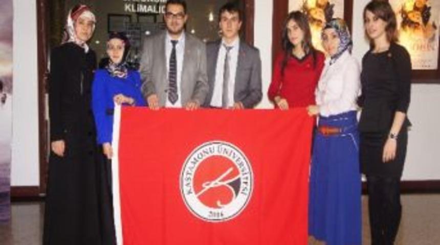 &Uuml;niversiteli &Ouml;ğrencilerden &lsquo;sosyal Sorumluluk&rsquo; Projesi