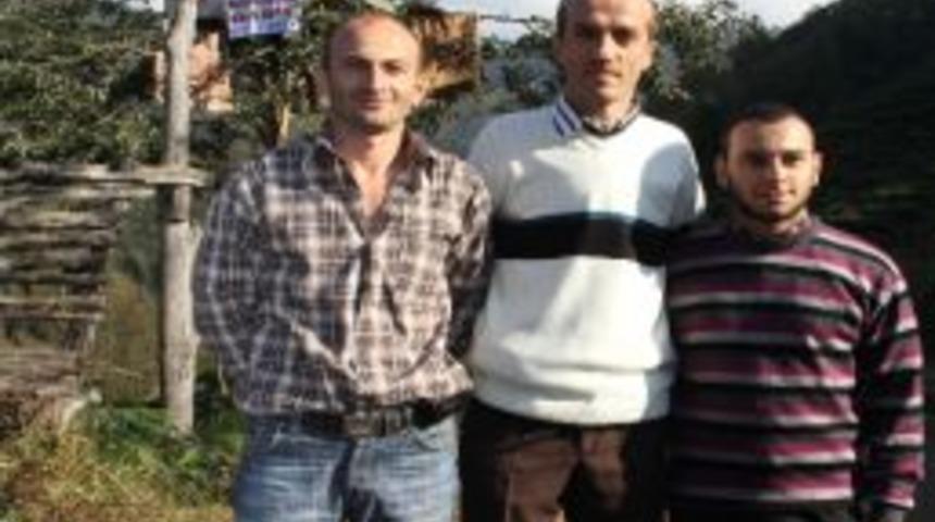 Rize&rsquo;nin Robinson Crusoe&rsquo;leri Ağa&ccedil; Dalında Yaşıyor