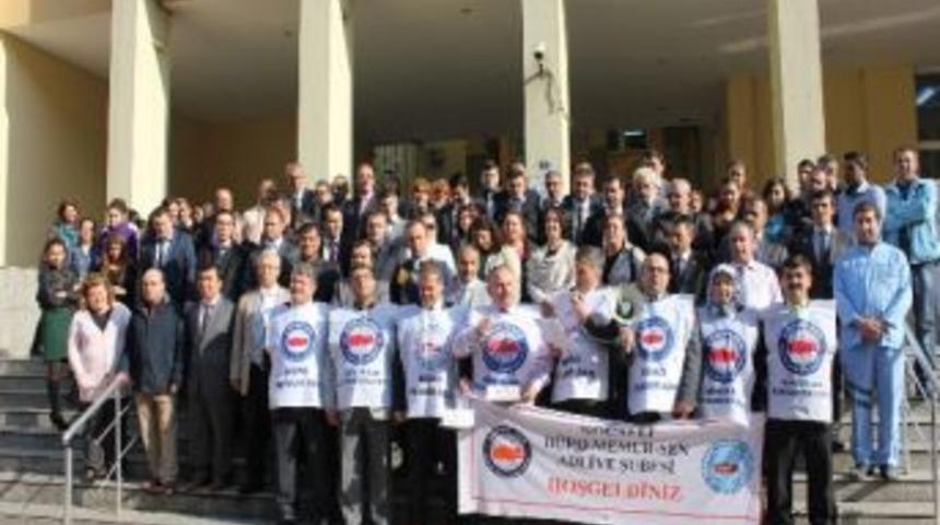 B&uuml;ro Memur-sen'den Adliye &Ccedil;alışanları İ&ccedil;in Eylem