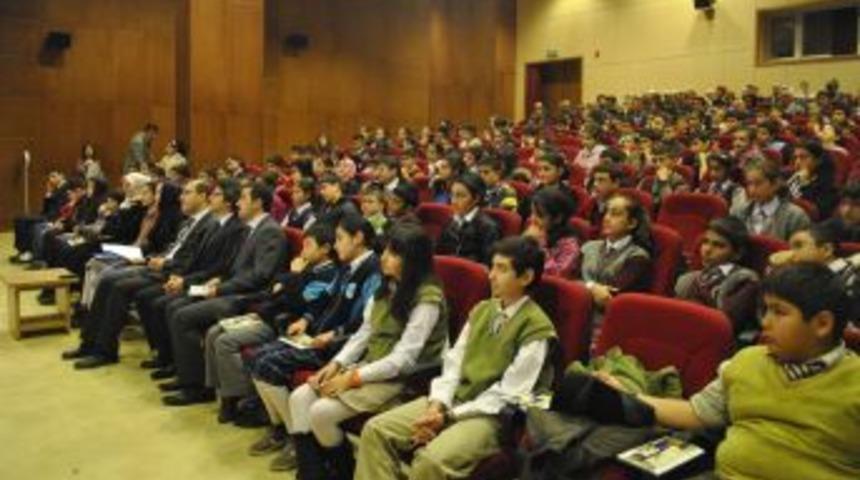 &Ccedil;ocukların renkli genel kurulu