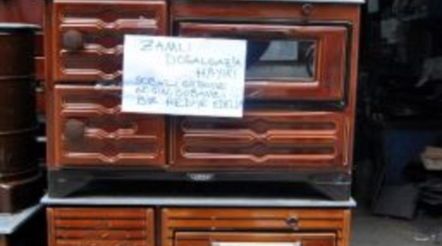 Soba K&uuml;lt&uuml;r&uuml;n&uuml;n &Ouml;lmemesi İ&ccedil;in Soba Hediye Ediyorlar