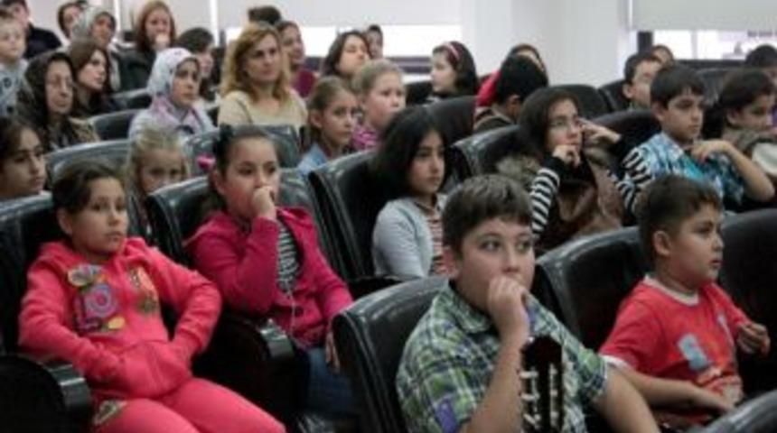 Mersin&rsquo;de &Ccedil;ocuk Hakları Haftası Kutlandı