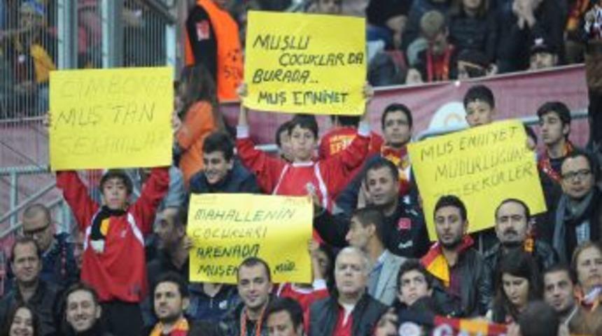 Muş&rsquo;lu &Ccedil;ocukların Ayakları Uğurlu Geldi