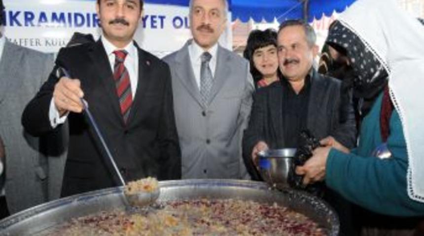 &Ccedil;orum Belediyesi, 7 B&ouml;lgede 15 Bin Kişiye Aşure Dağıtacak