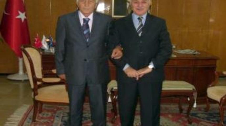 Nevşehir, Eski Vali Şinasi Kuş'u Kaybetmenin &Uuml;z&uuml;nt&uuml;s&uuml;n&uuml; Yaşıyor