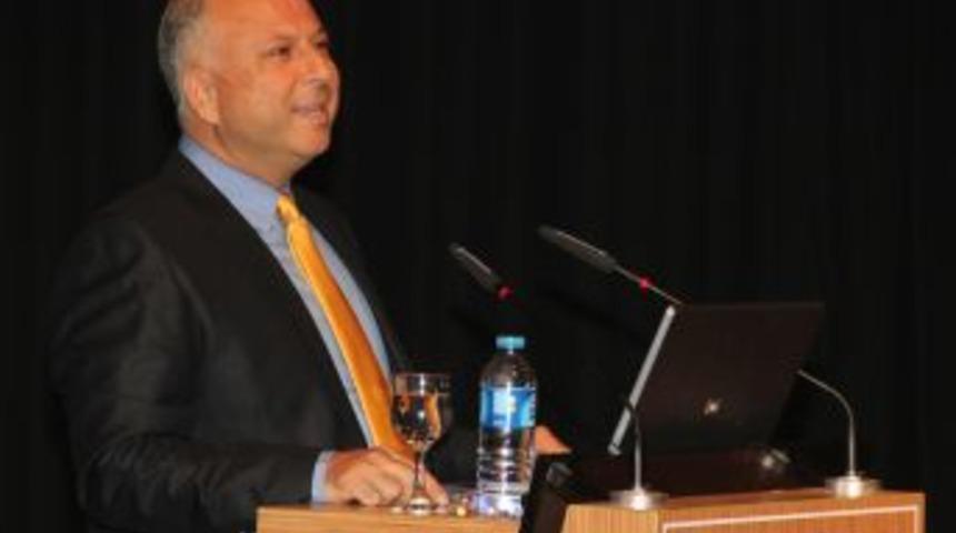 Prof. Dr. Cavlak: Doktora Kalitesinde T&uuml;rkiye&rsquo;de Ilk &Uuml;&ccedil;teyiz