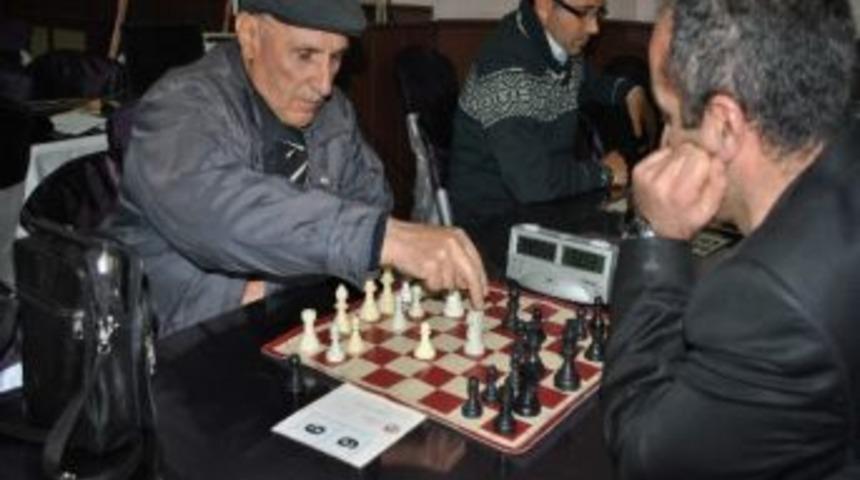 &Ouml;ğretmenlere &Ouml;zel Santran&ccedil; Turnuvası