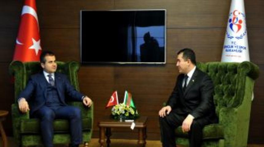 2013'deki 19 Mayıs Kutlamalarını T&uuml;rkmen Gen&ccedil;ler Renklendirecek