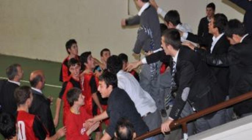 Bafra&rsquo;da Voleybol M&uuml;sabakaları Sona Erdi