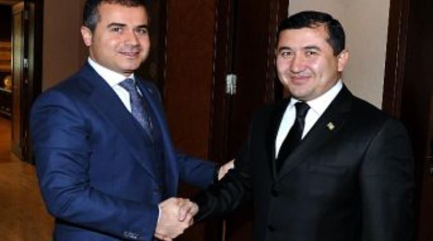 Bakan Kılı&ccedil;'a T&uuml;rkmen Spor Bakanı'ndan Ziyaret