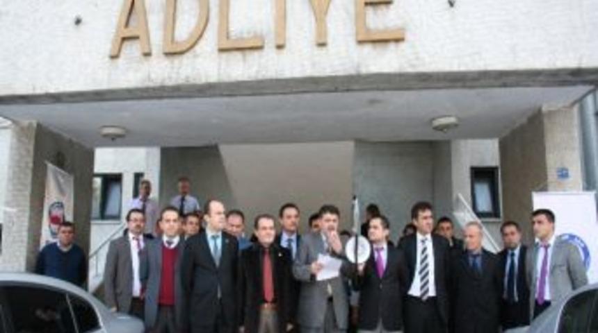 Büro Memur-sen Adliye Önünde Açıklama Yaptı