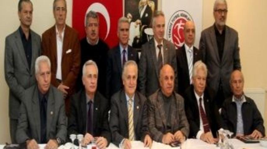 Spora Emek Verenler &Ouml;d&uuml;llendirilecek