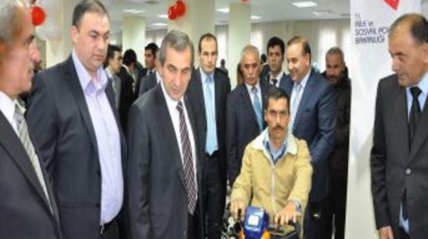 Hollanda'daki Yozgatlılardan 63 Engelliye Tekerlekli Sandalye