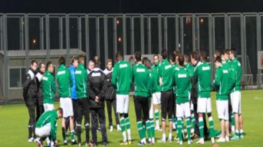 Bursaspor, Antalyaspor Ma&ccedil;ı Hazırlıklarını Galibiyet Parolası Ile S&uuml;rd&uuml;rd&uuml;