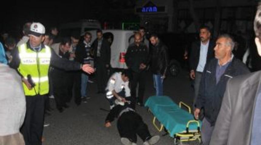 Otomobil Yayaya &Ccedil;arptı: 1 Yaralı