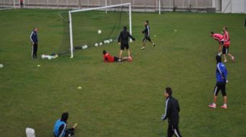 Balıkesirspor T&uuml;rkiye Kupası'nda Galatasaray'a Karşı S&uuml;rpriz Peşinde