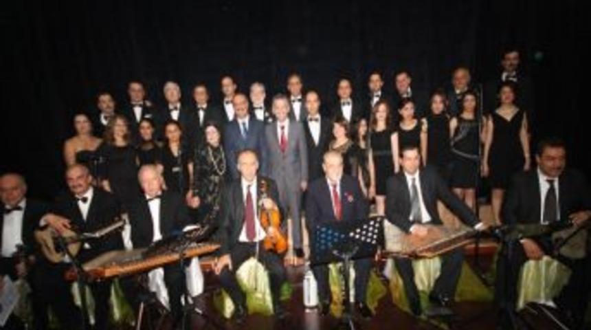 Kula Belediyesi Korosu, &Ouml;ğretmenler İ&ccedil;in Sahne Alacak