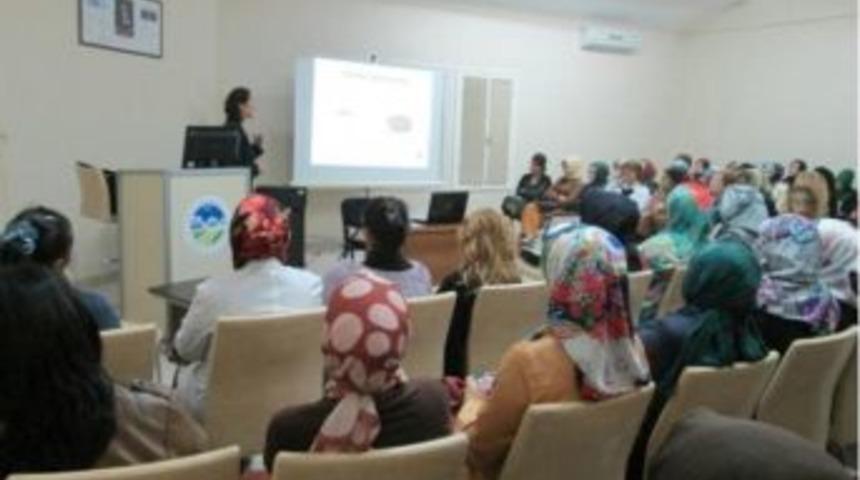 Samek Kursiyerlerine Sağlıklı Beslenme Semineri Verildi