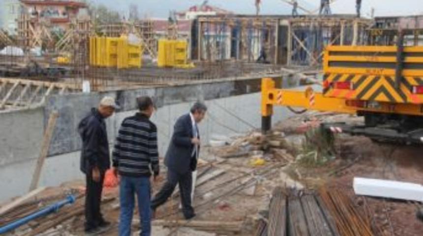 Başkan Tursun Belediye Hizmet Binası İnşaatını İnceledi
