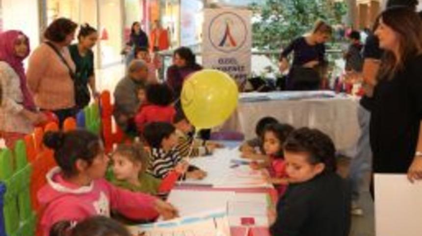 Resim Yaptılar, Buz Pisti Bileti Kazandılar