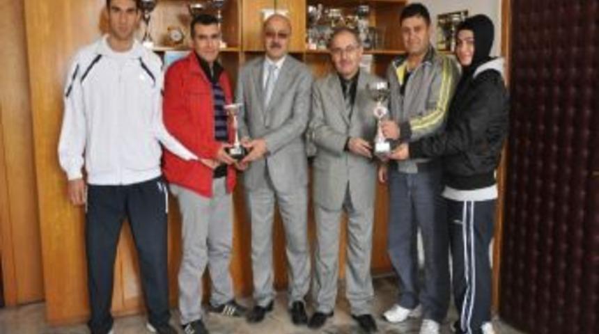 &Ouml;zel İdare Kick Boks&rsquo;ta T&uuml;rkiye Şampiyonu