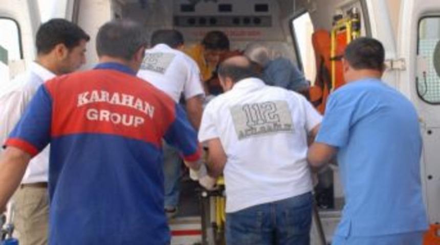 Siverek'te Trafik Kazası: 2 &Ouml;l&uuml;